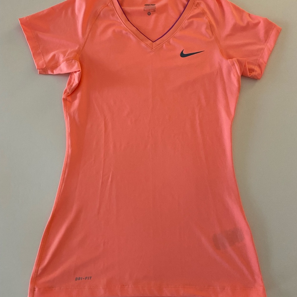 Women’s Nike Pro Shirt